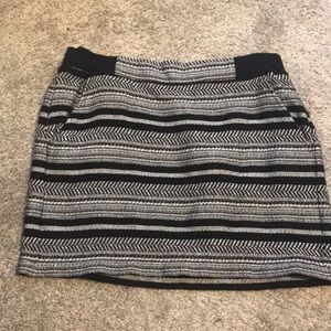 Super cute mini! Soft with an elastic waistband.